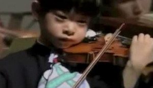 FLASHBACK FRIDAY | Ryu Goto, Paganini Violin Concerto, 1995 – Aged 7 - image attachment