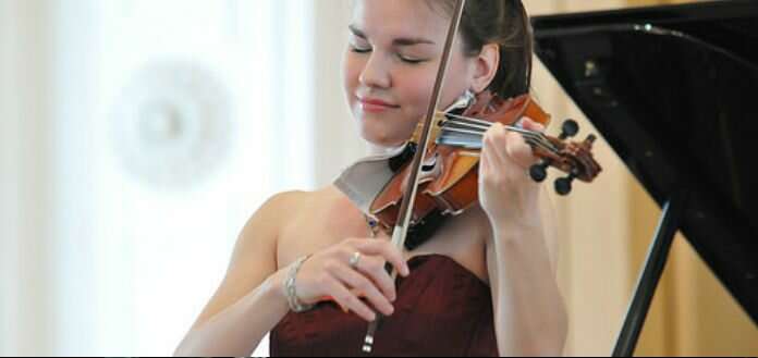 Olga-Sroubkova-violinist-Lipizer-Competition