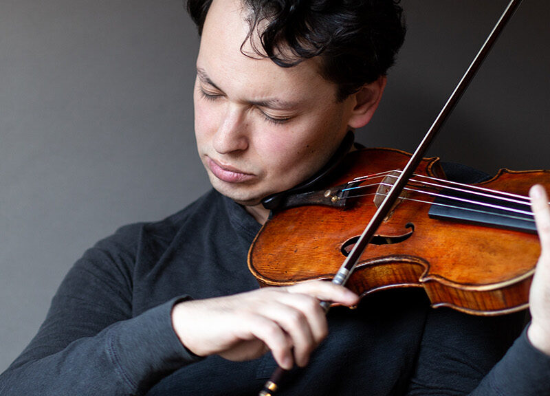 Yevgeny Kutik playing violin