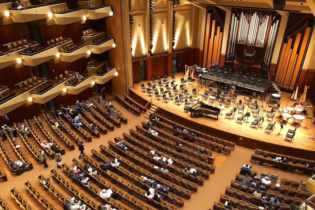 Seattle Symphony Welcomes Back In-Person Audience - image attachment