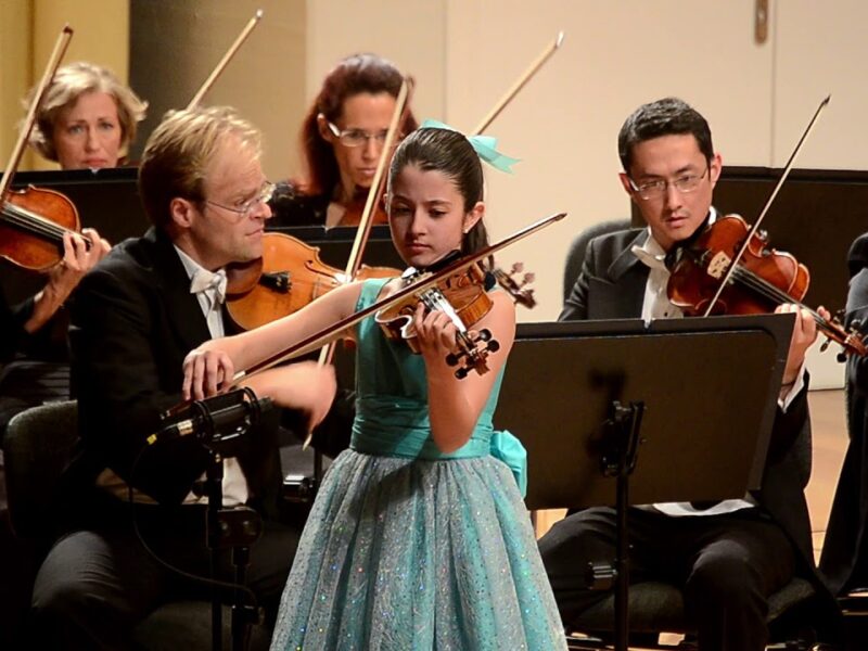 FLASHBACK FRIDAY | VC Young Artist María Dueñas Performs Mozart Violin Concerto No. 1 in 2014 - image attachment