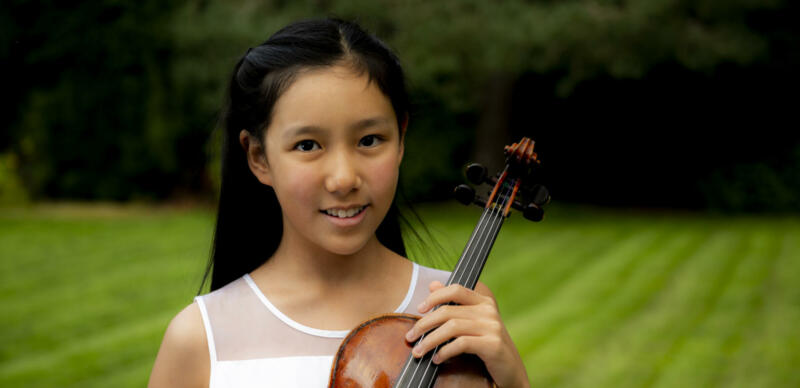 14-Year-Old Violinist Leia Zhu Named London Mozart Players Artist-in-Residence - image attachment