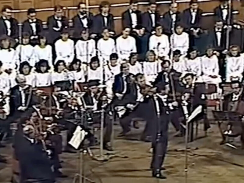 THROWBACK THURSDAY | Vladimir Spivakov Performs Bach Violin Concerto No. 1 - image attachment