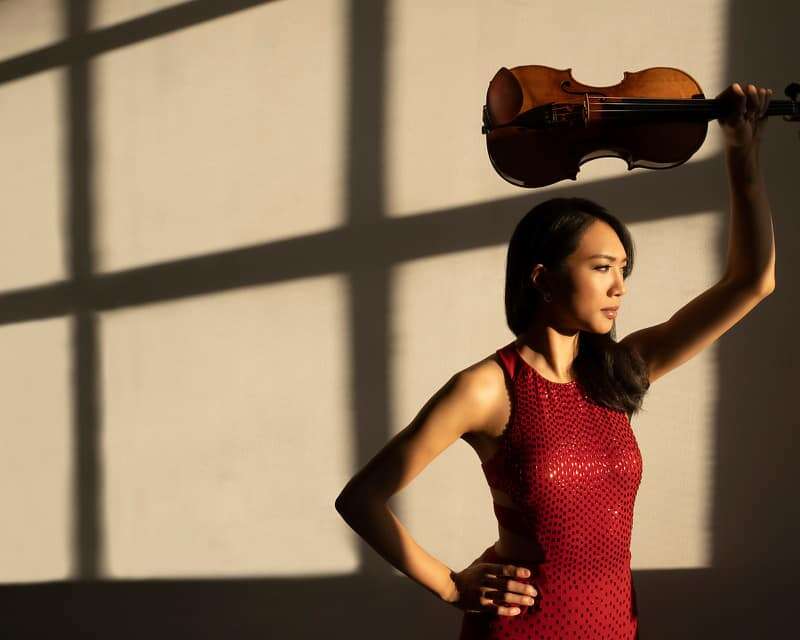 Nancy Zhou violin