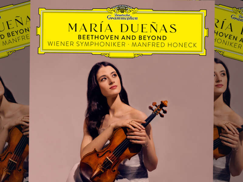 MARÍA DUEÑAS